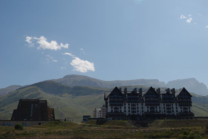 Shahdag Majesty of the Caucasus Unforgettable 2 Day in Azerbaijan - Day 1 in Xinaliq: stone-and-clay mountain life at a fast 20-minute stop