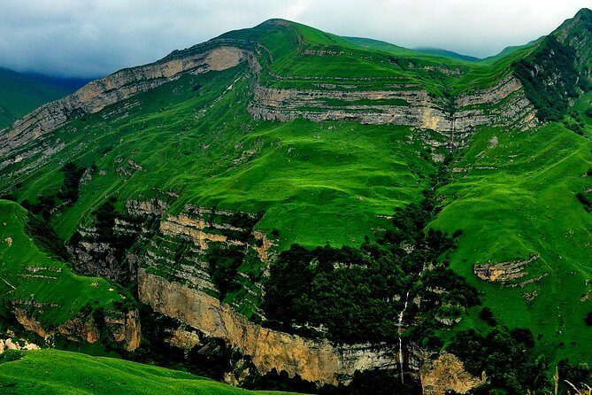 Shahdag tour - Gusar: the Northern Gate stop that frames the whole drive