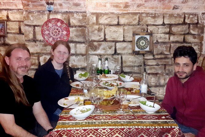 Taste of Azerbaijan: Ultimate Cuisine Tour with Snacks and Dinner - Vegetarian options and the alcohol question